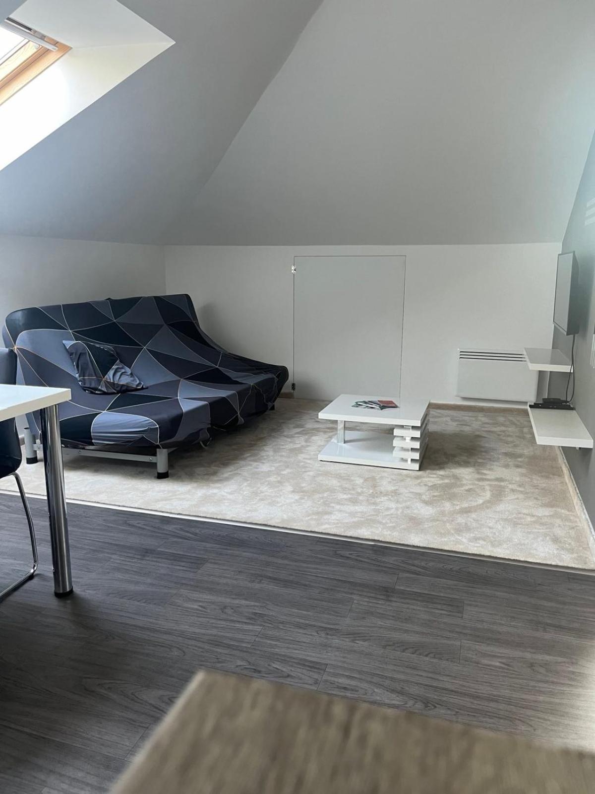 Chill Apartman Budakalasz Luaran gambar