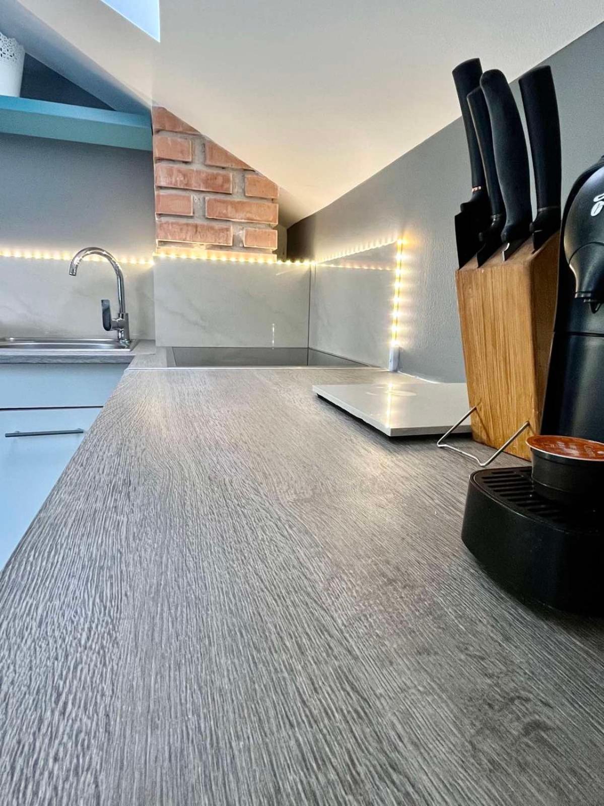 Chill Apartman Budakalasz Luaran gambar